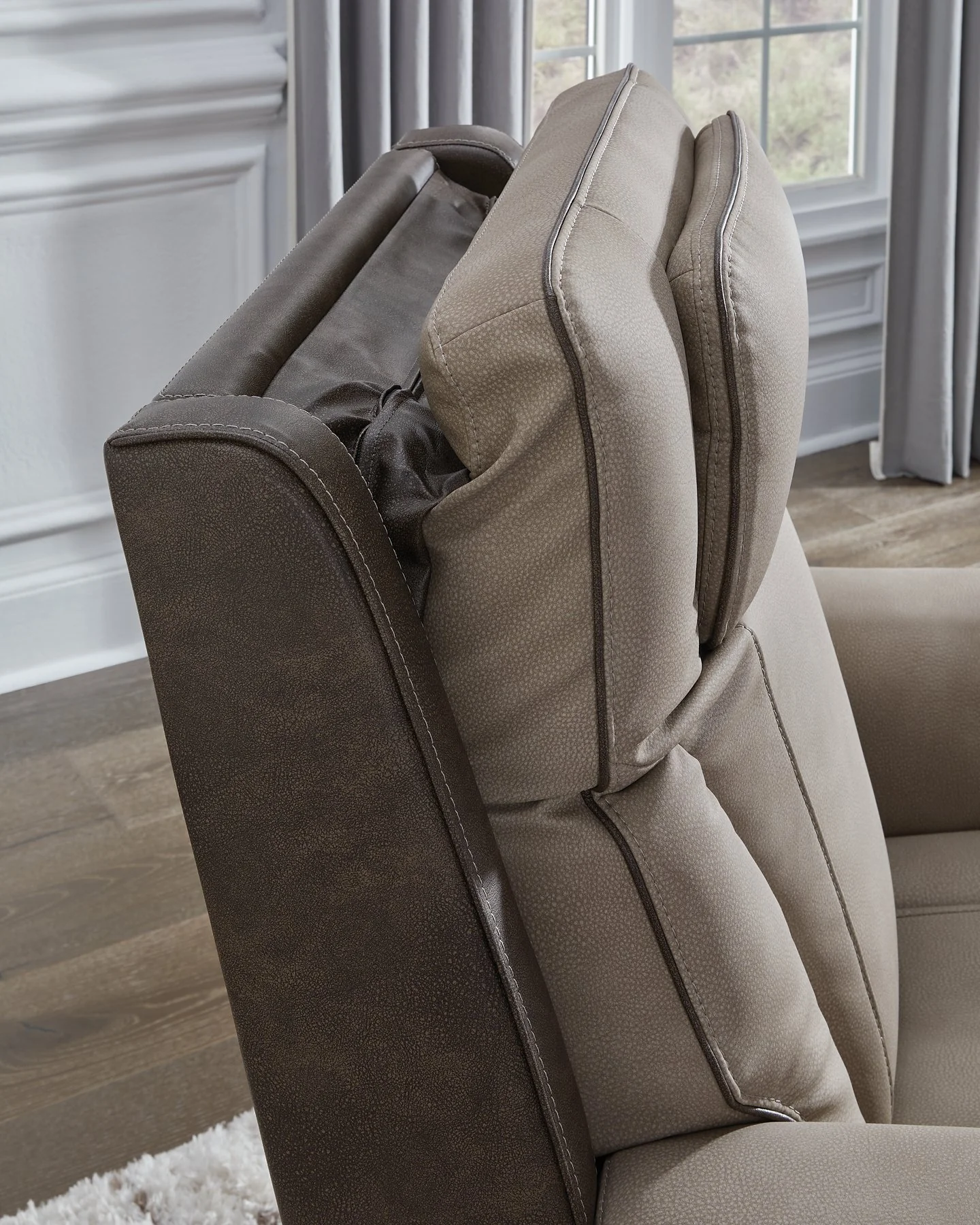 4Z-Peaceful Pause Power Lift Recliner - Image 11