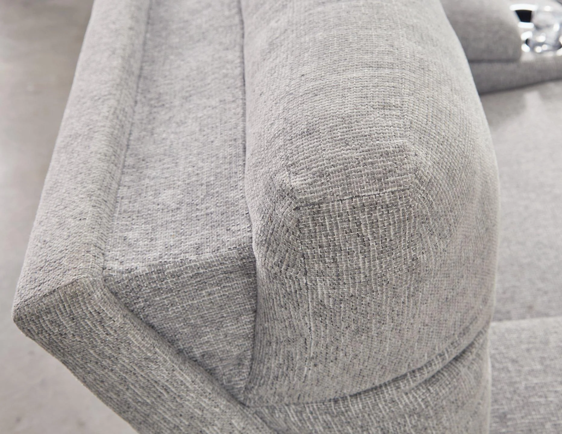 Acklen Place Power Reclining Sectional Sofa with Chaise - Image 8