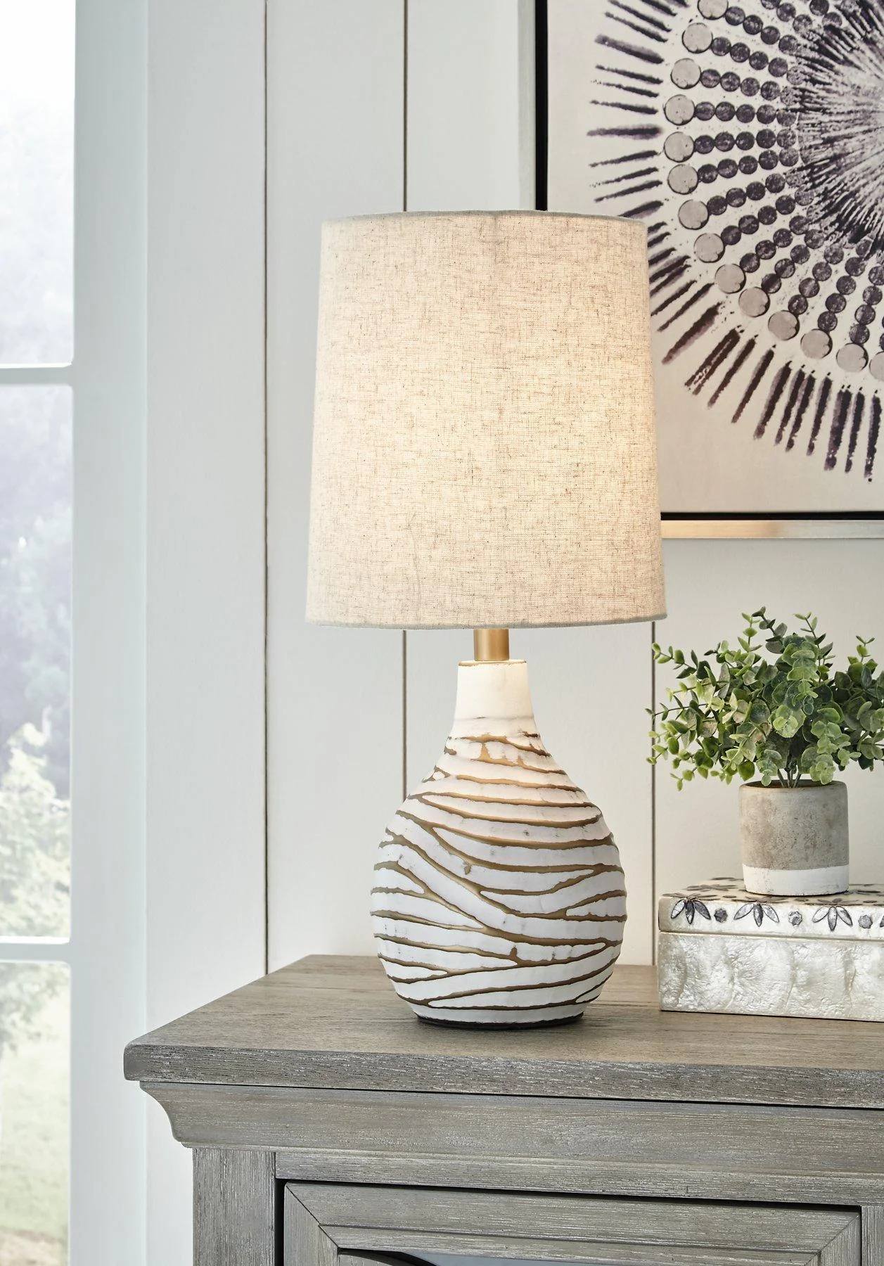 Aleela Table Lamp - Image 4