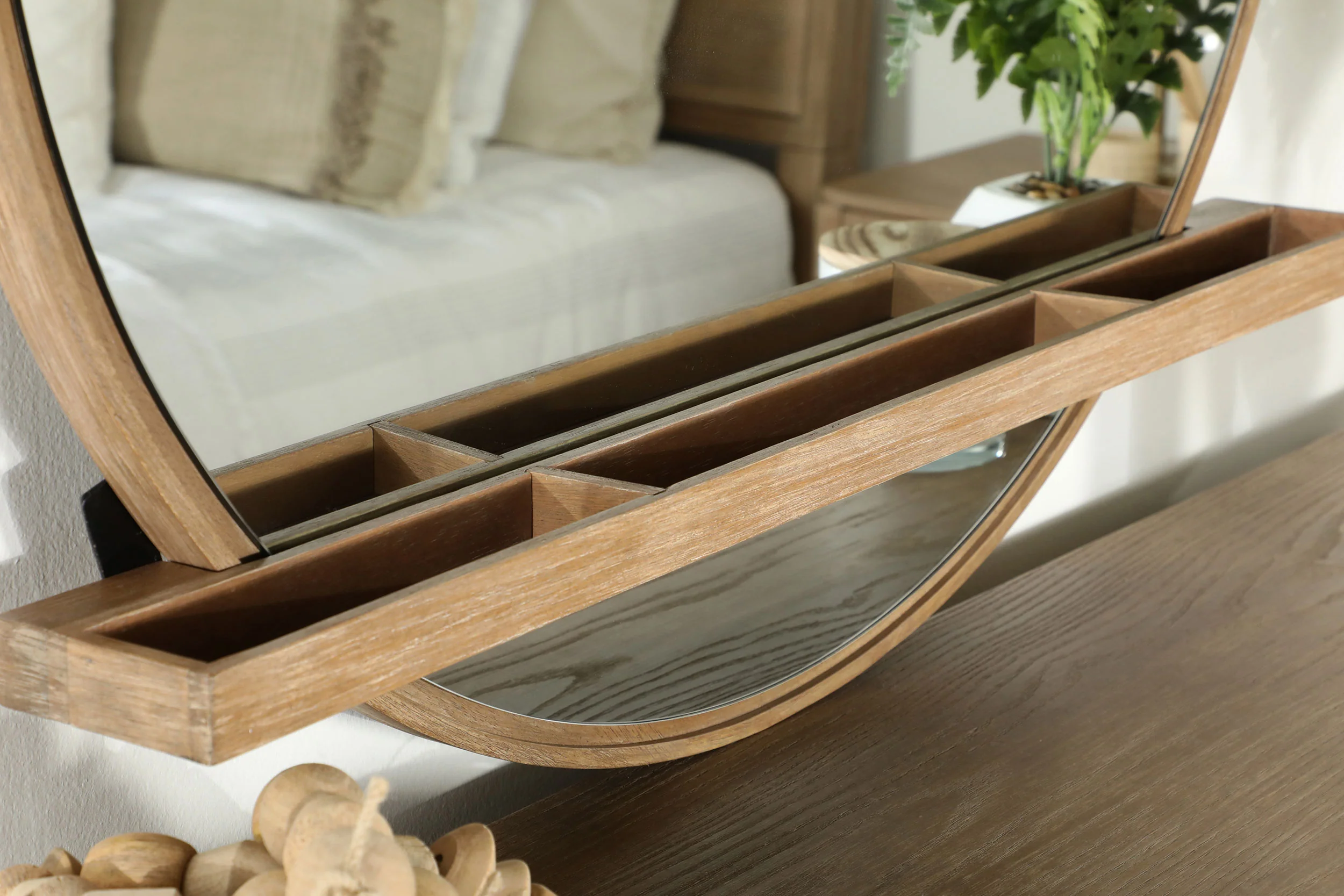 Arini Dresser Mirror - Image 4