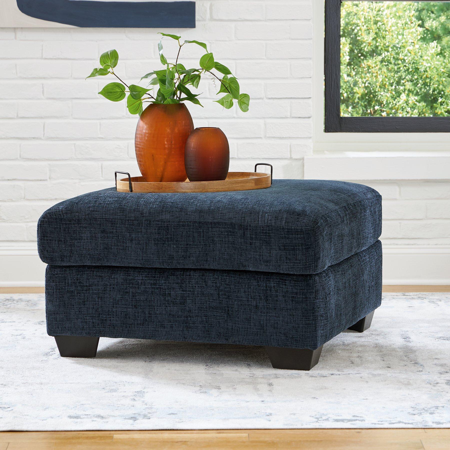 Aviemore Oversized Accent Ottoman - Image 10