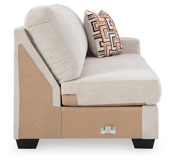 Aviemore Sectional with Chaise - Image 14