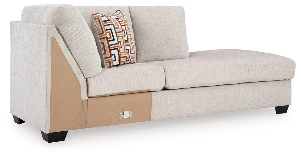 Aviemore Sectional with Chaise - Image 22