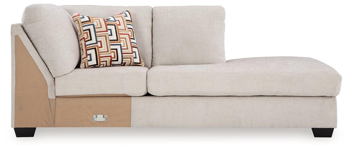 Aviemore Sectional with Chaise - Image 24