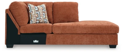 Aviemore Sectional with Chaise - Image 40