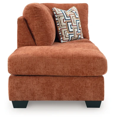 Aviemore Sectional with Chaise - Image 51