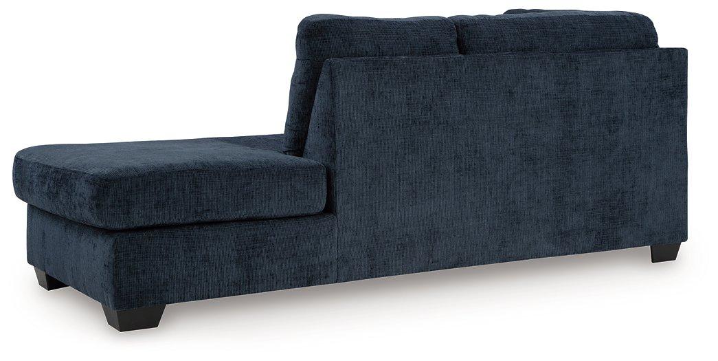 Aviemore Sectional with Chaise - Image 67