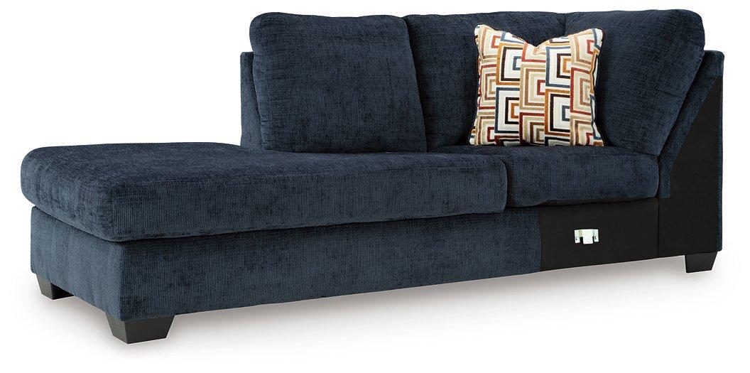Aviemore Sectional with Chaise - Image 77
