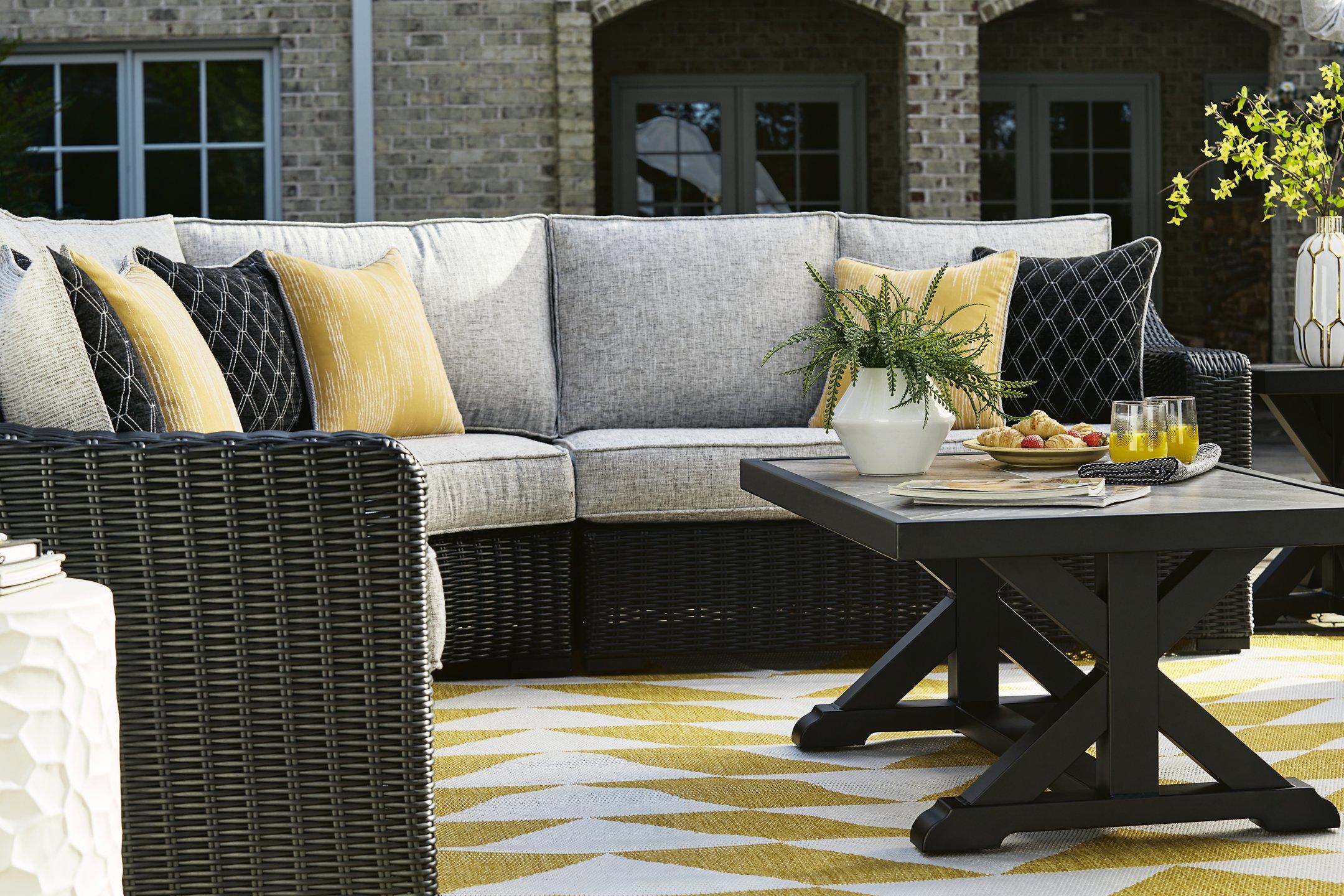 Beachcroft Outdoor Coffee Table - Image 16