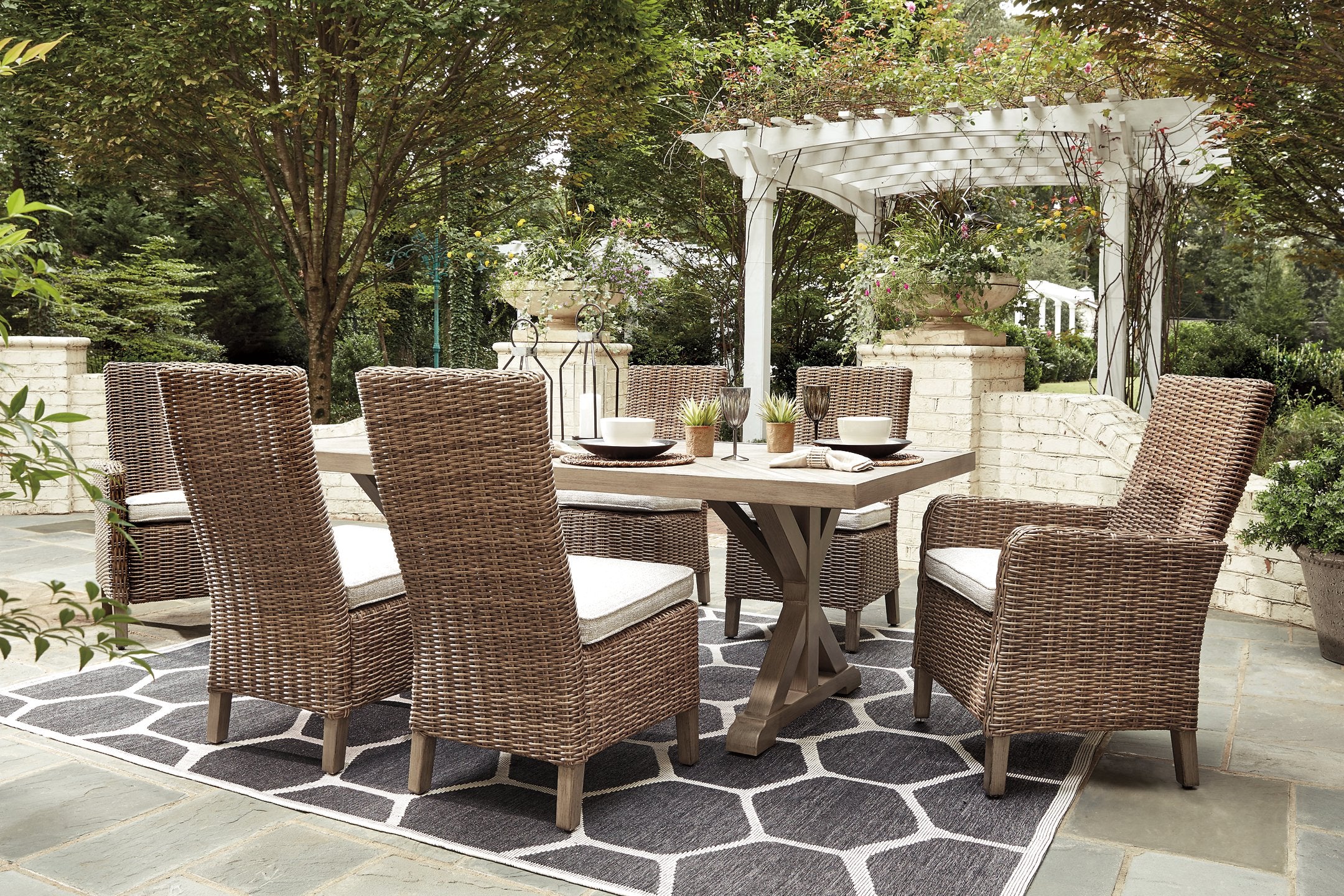Beachcroft Outdoor Dining Set - Image 38
