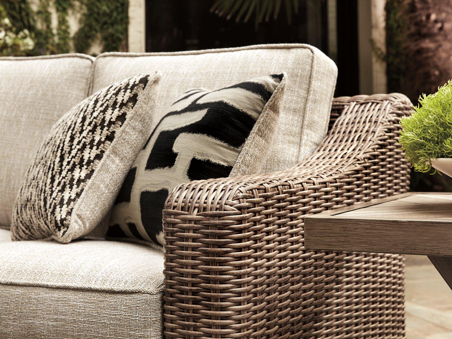 Beachcroft Outdoor Seating Set - Image 3