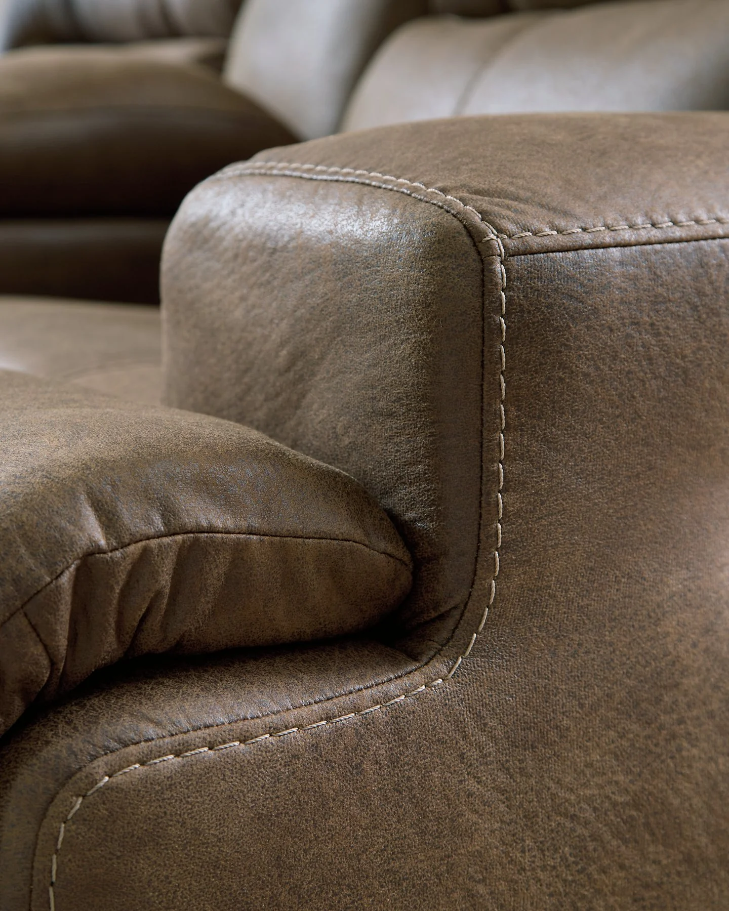 Beckley Place Power Reclining Sofa - Image 10