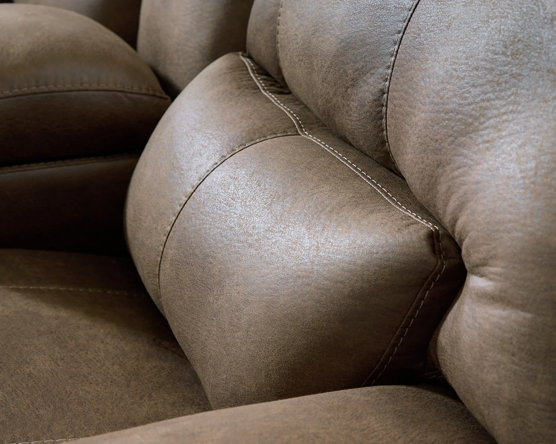 Beckley Place Power Reclining Sofa - Image 8