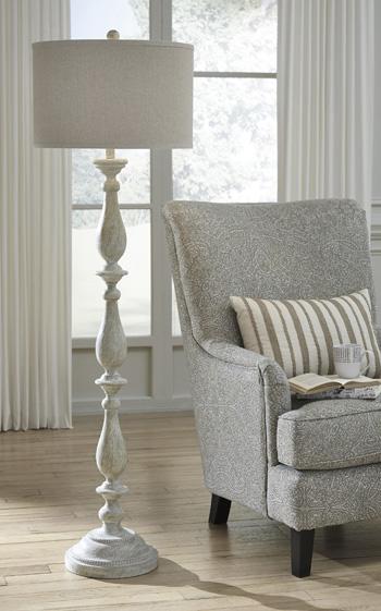Bernadate Floor Lamp - Image 3