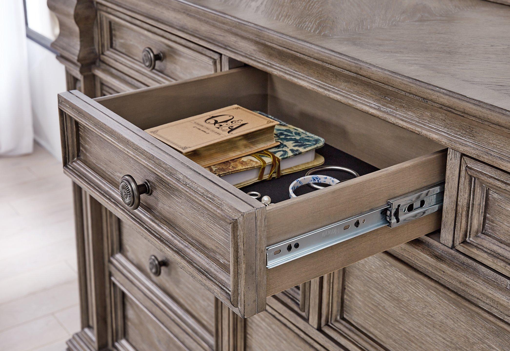 Blairhurst Dresser - Image 8