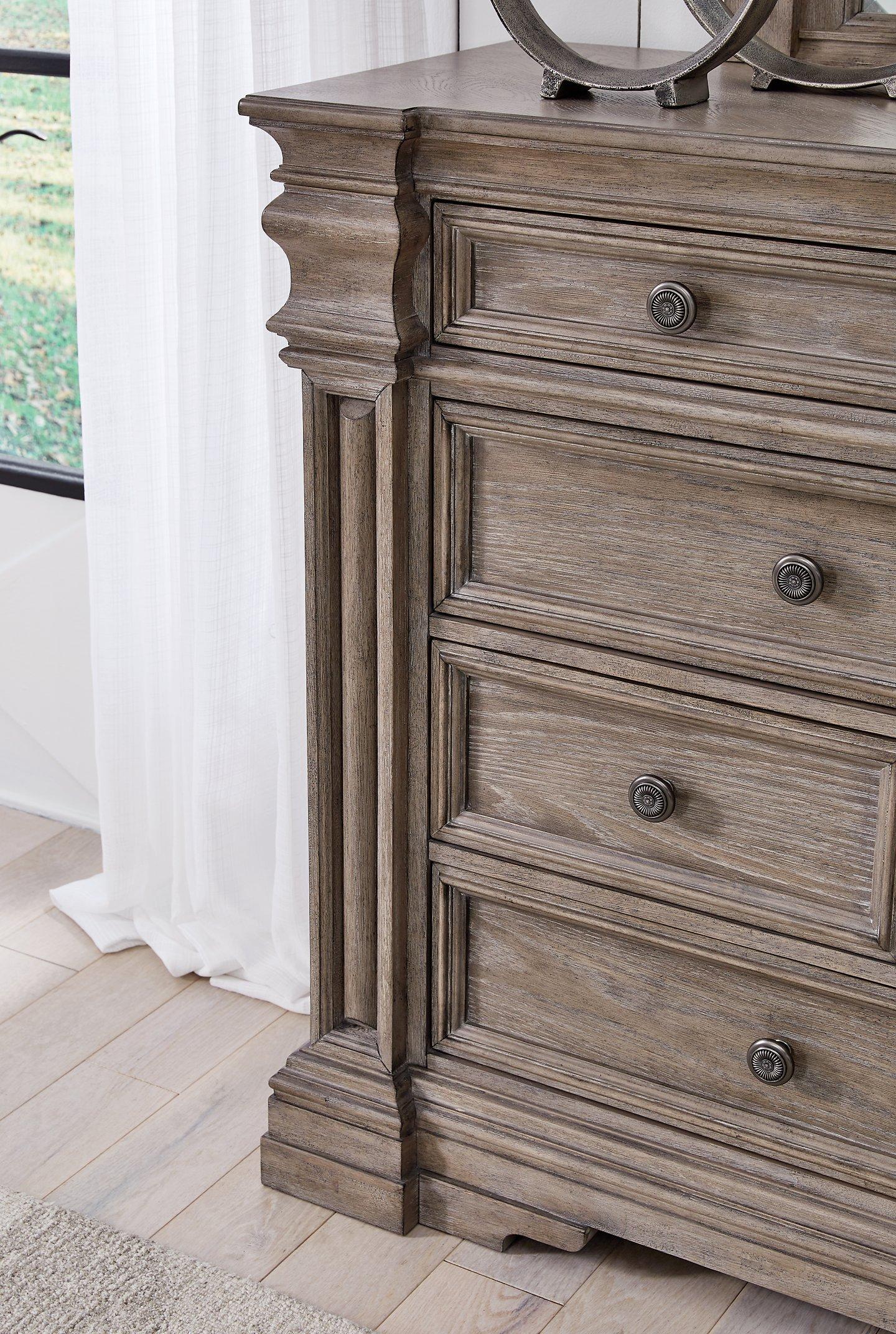 Blairhurst Dresser and Mirror - Image 10