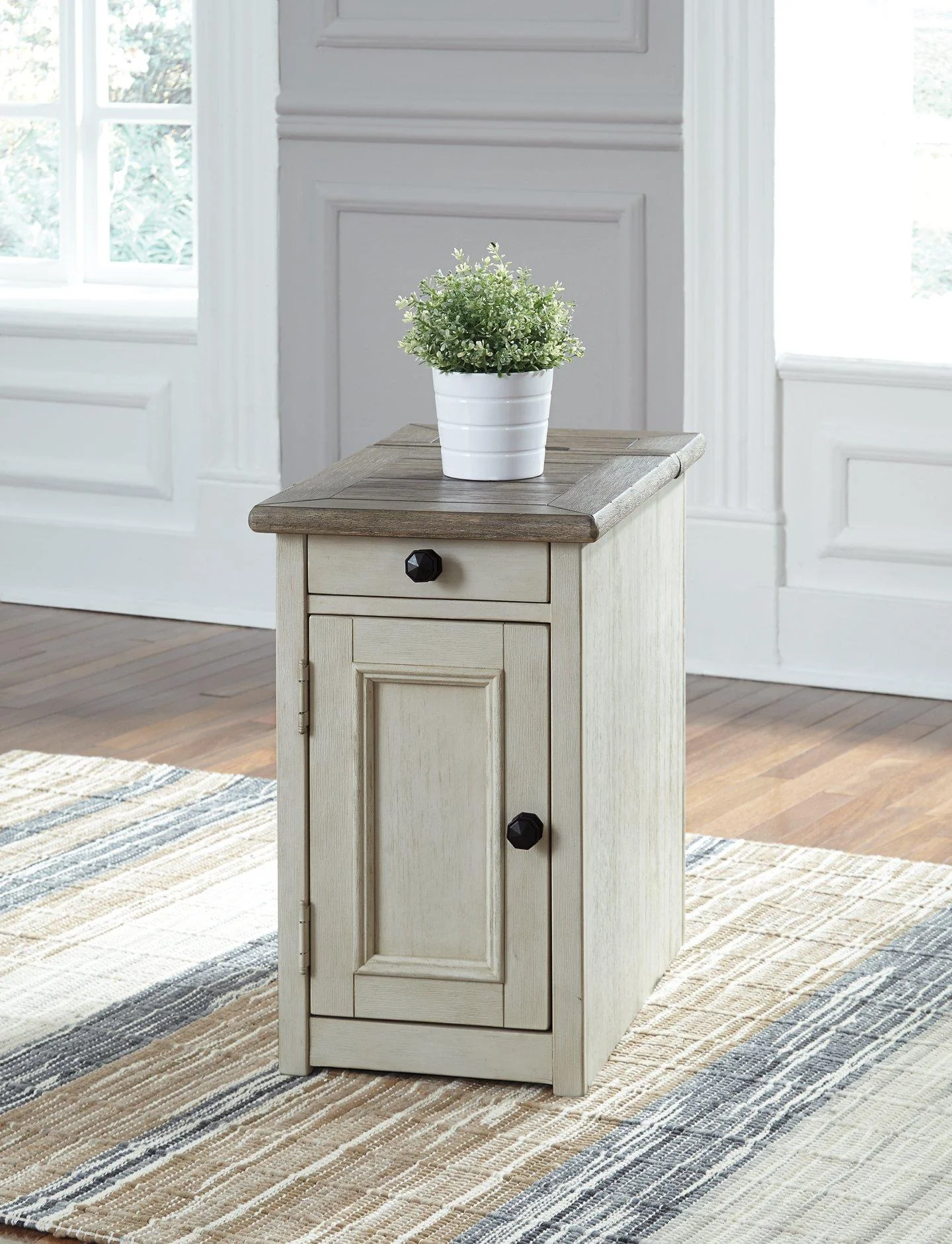 Bolanburg Table Set - Image 5