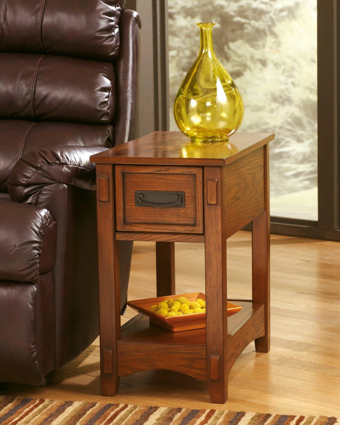 Breegin Chairside End Table - Image 9