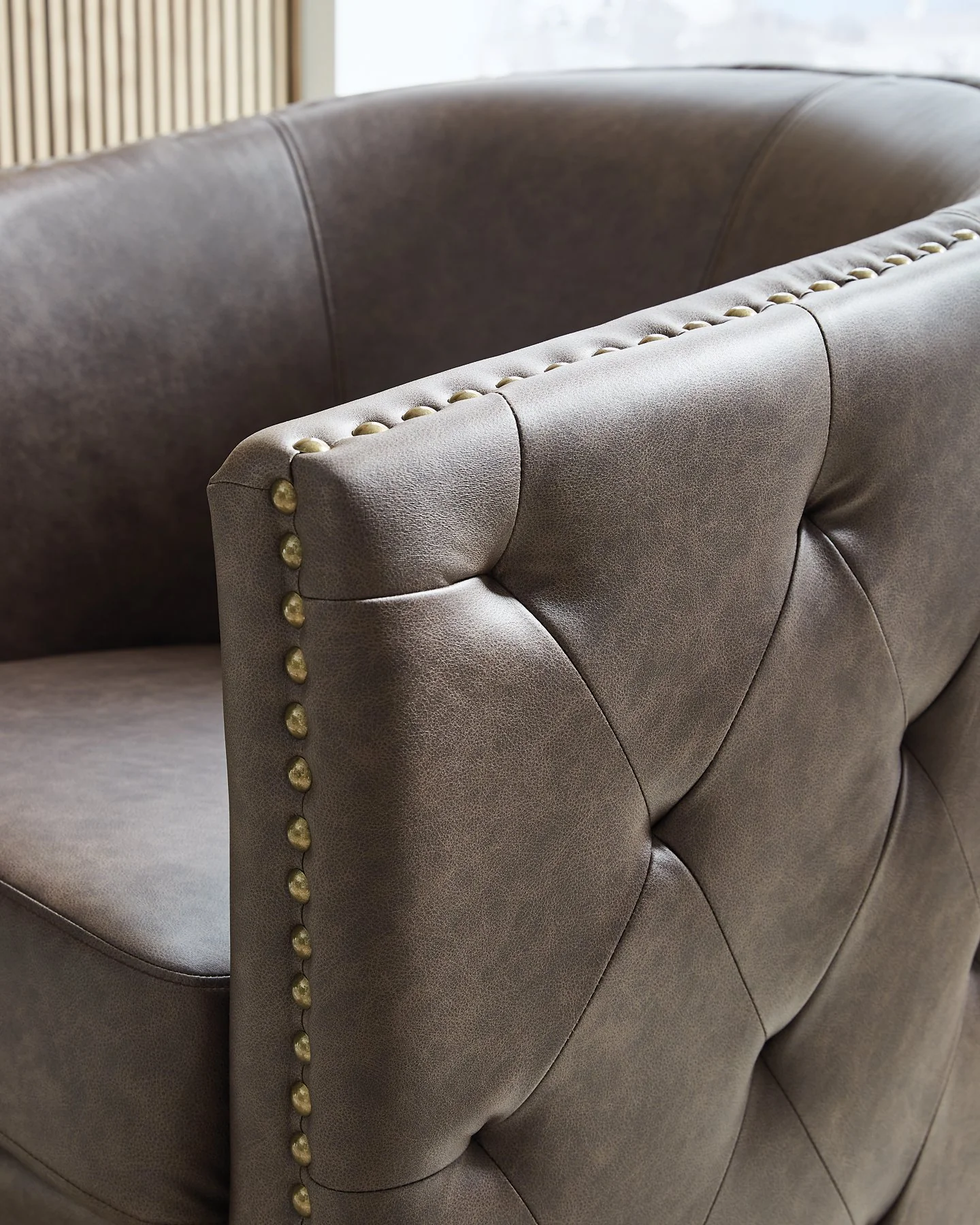 Brentlow Swivel Accent Chair - Image 12