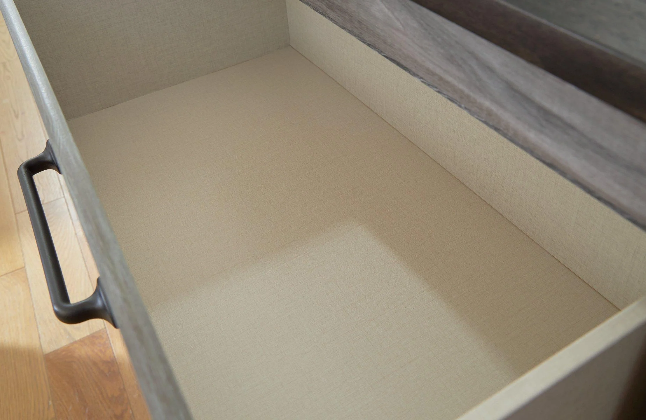 Bronyan Chest of Drawers - Image 7