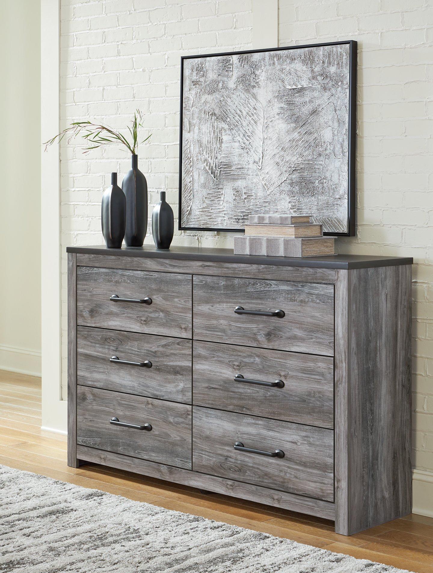 Bronyan Dresser - Image 2