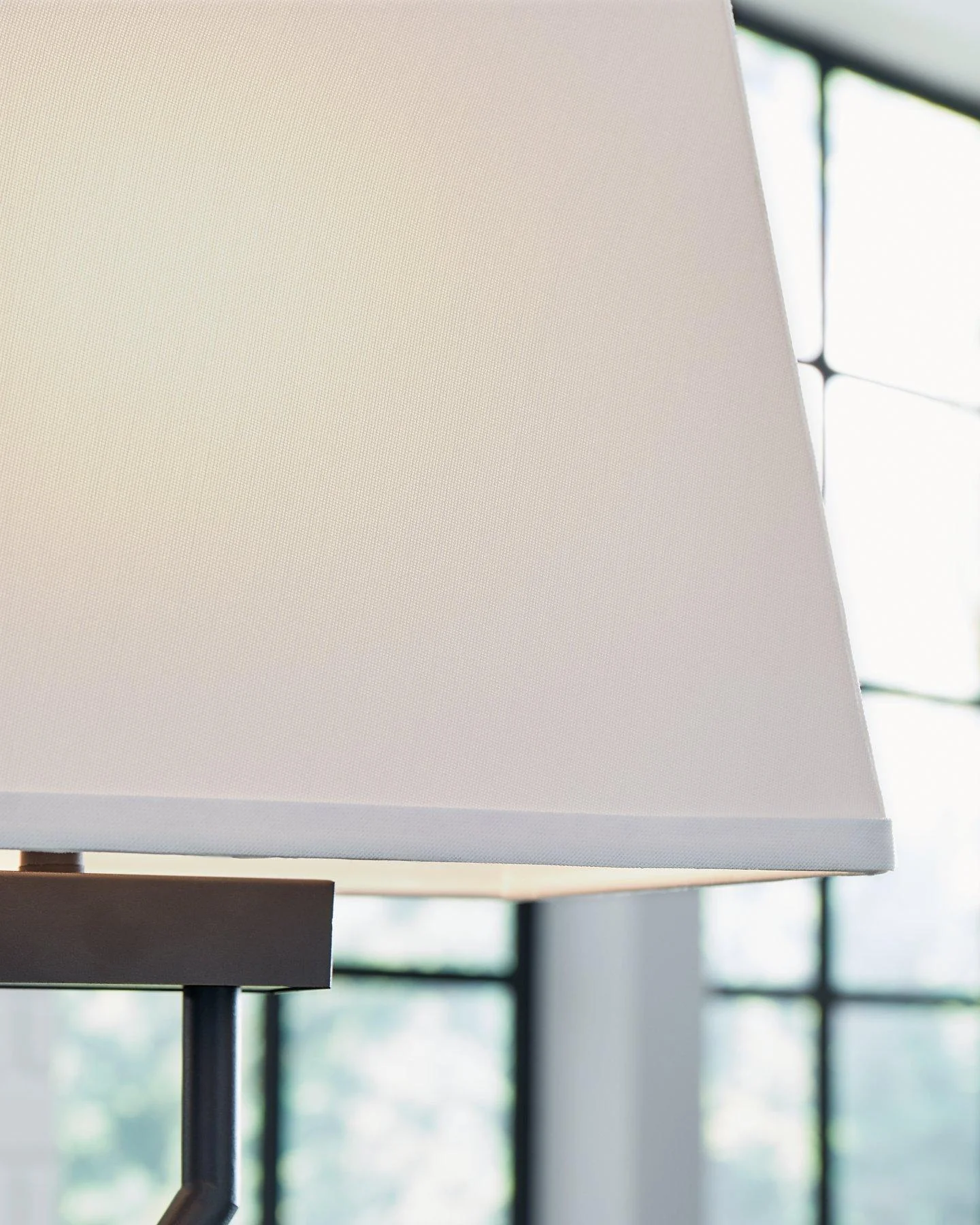 Brookthrone Table Lamp (Set of 2) - Image 5