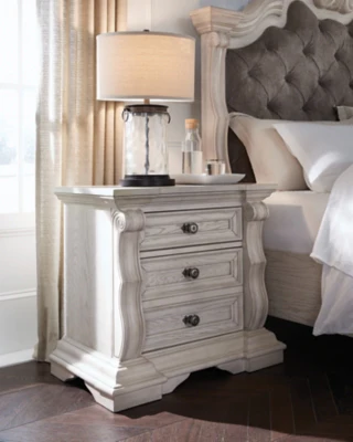 Bruchandi Bedroom Set - Image 18
