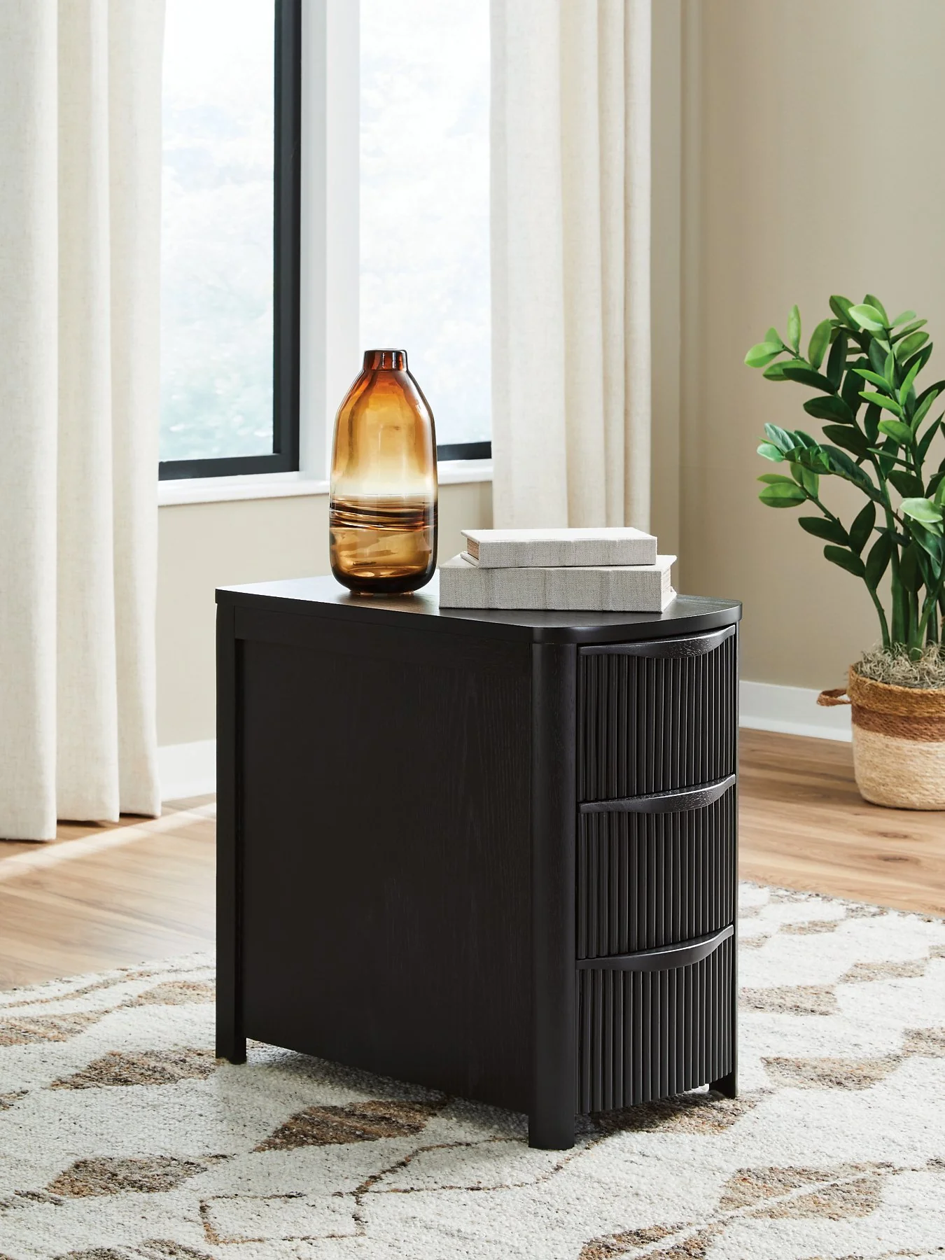Camdill Chairside End Table - Image 11