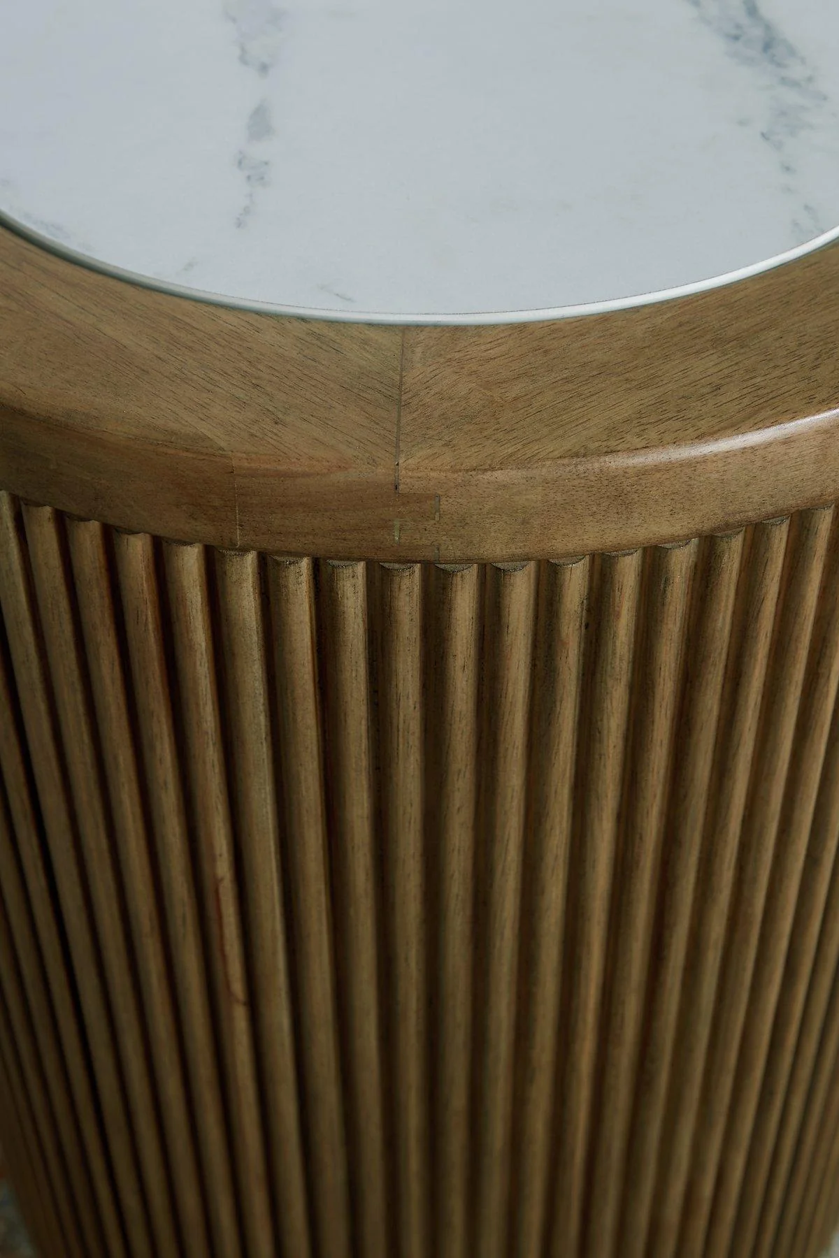 Camdill End Table - Image 4