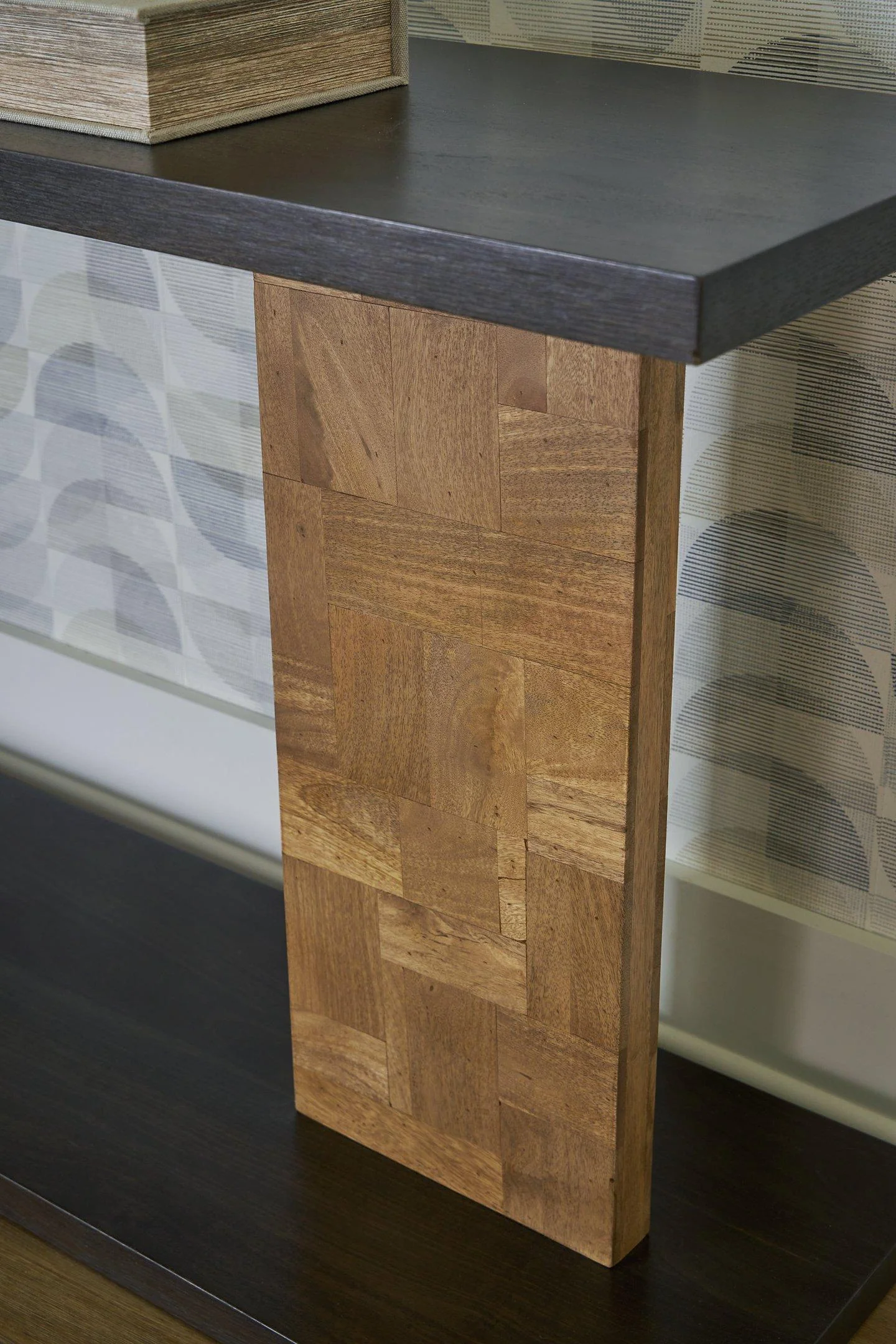 Camlett Console Sofa Table - Image 6