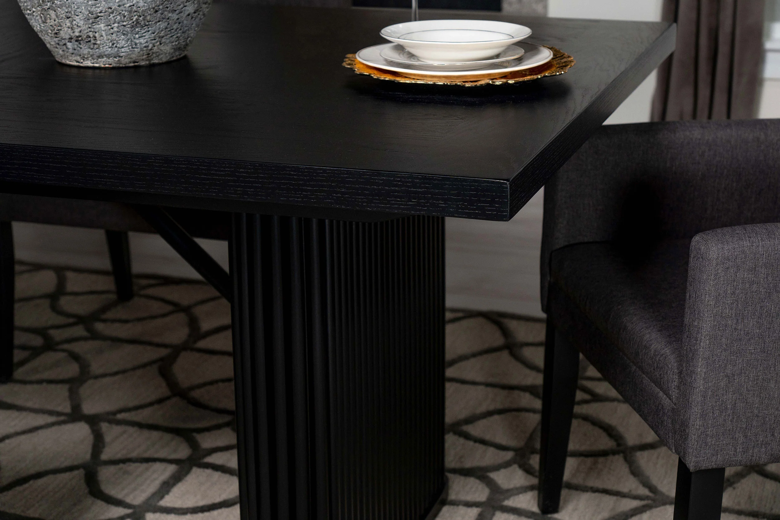 Catherine Dining Table - Image 8