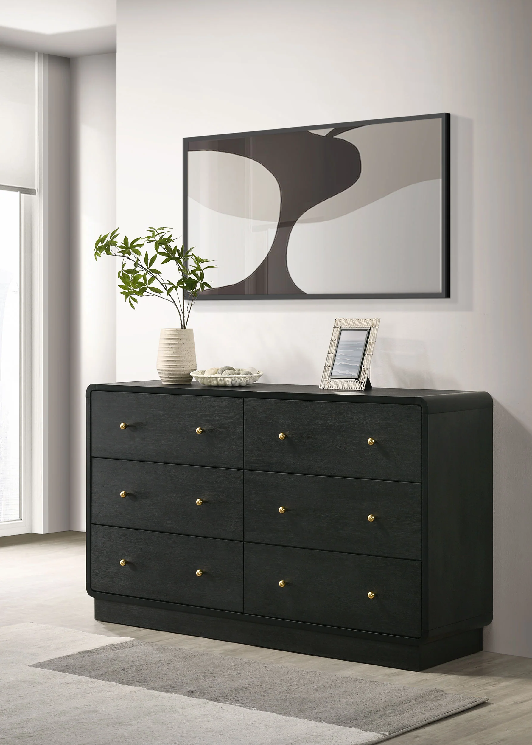 Cavelle Dresser - Image 2