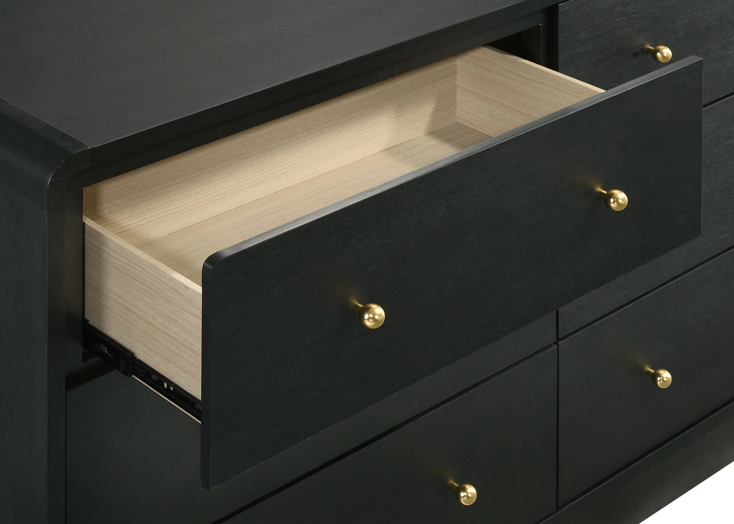Cavelle Dresser with Mirror - Image 10