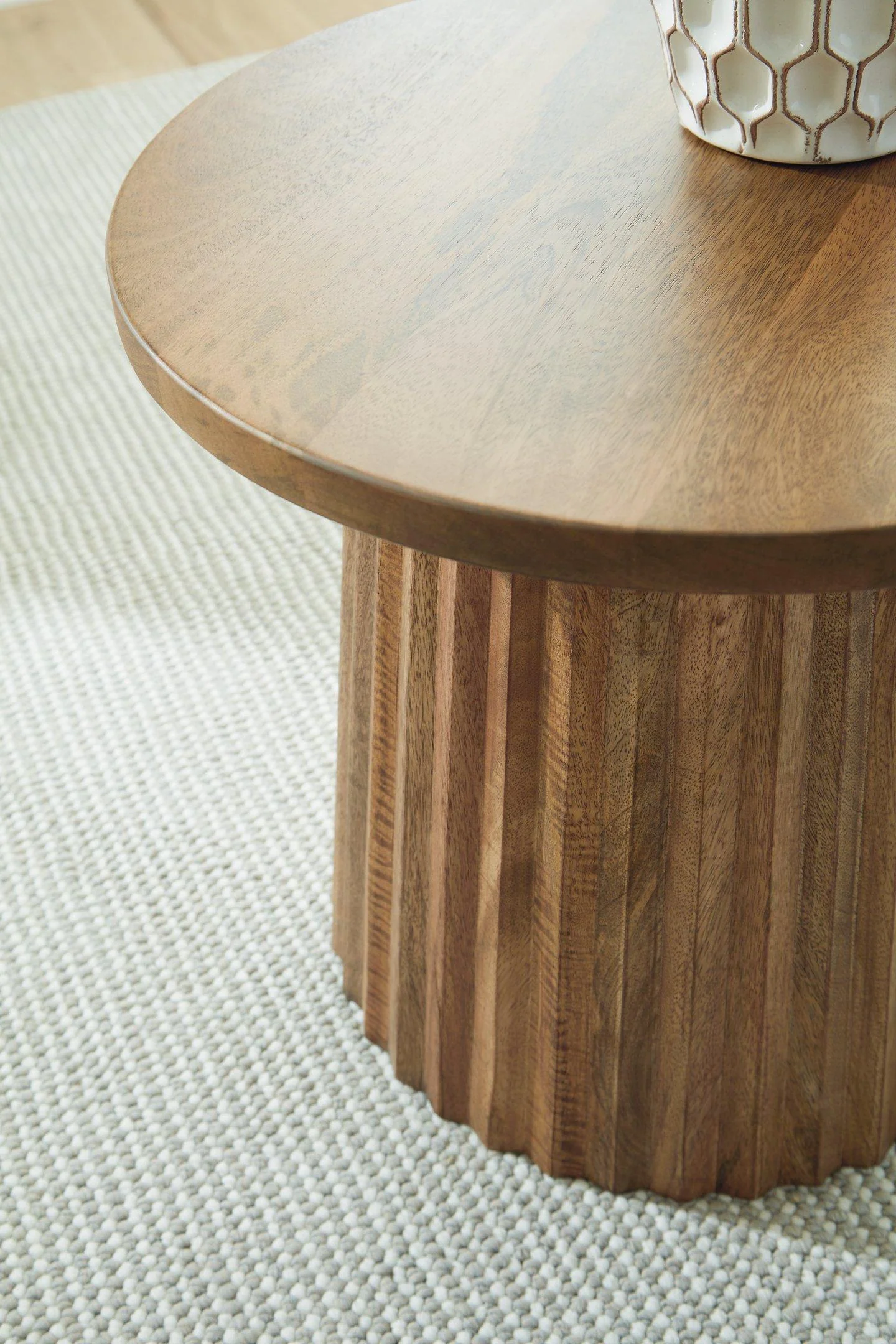 Ceilby Accent Table - Image 5