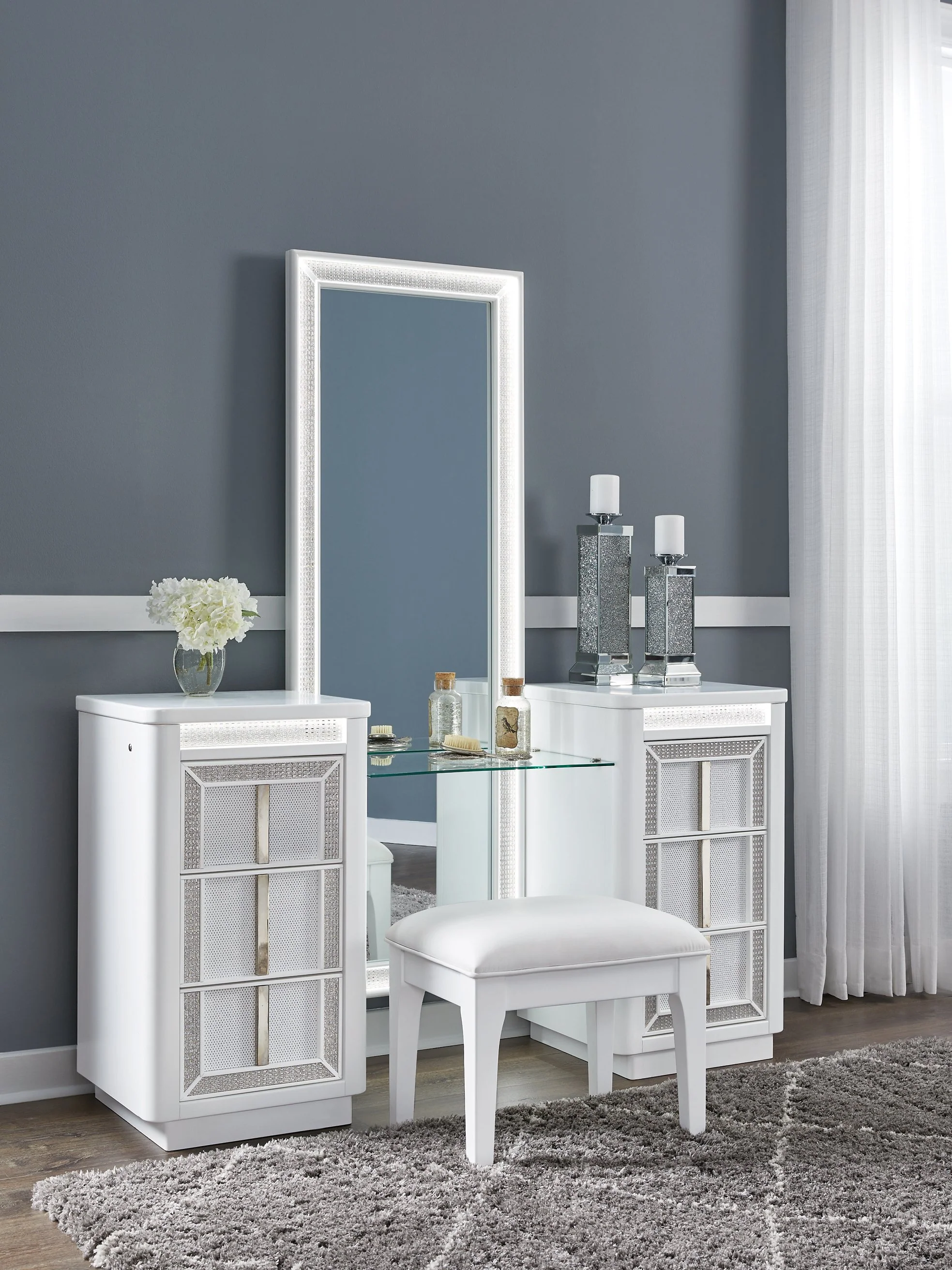 Chalanna Vanity with Mirror - Image 5