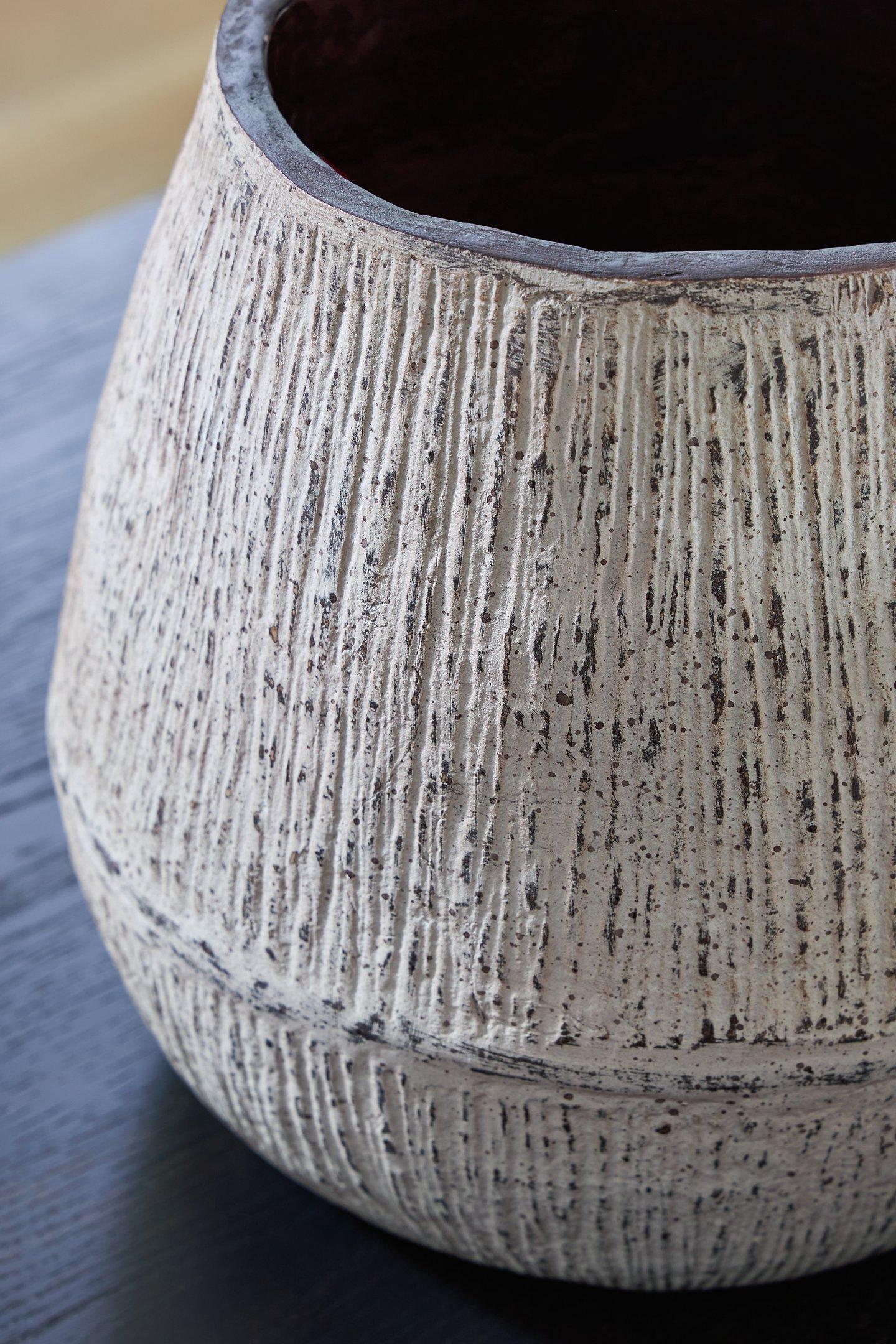 Claymount Vase - Image 10