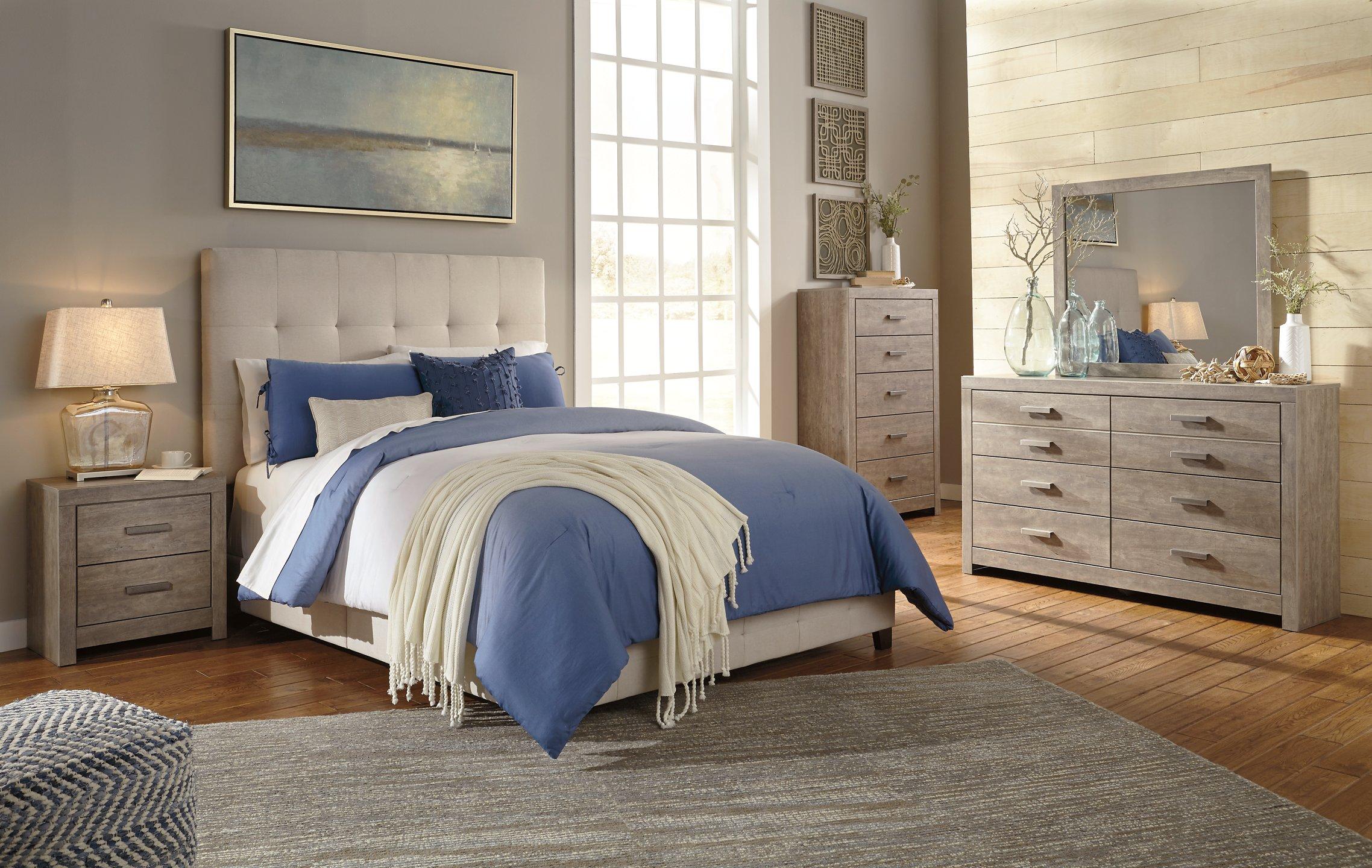 Culverbach Chest of Drawers - Image 6