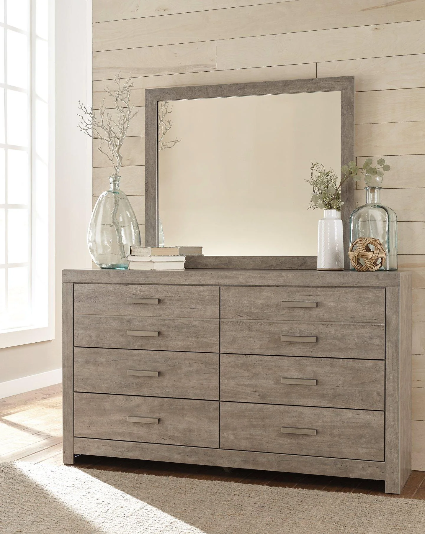 Culverbach Dresser - Image 5