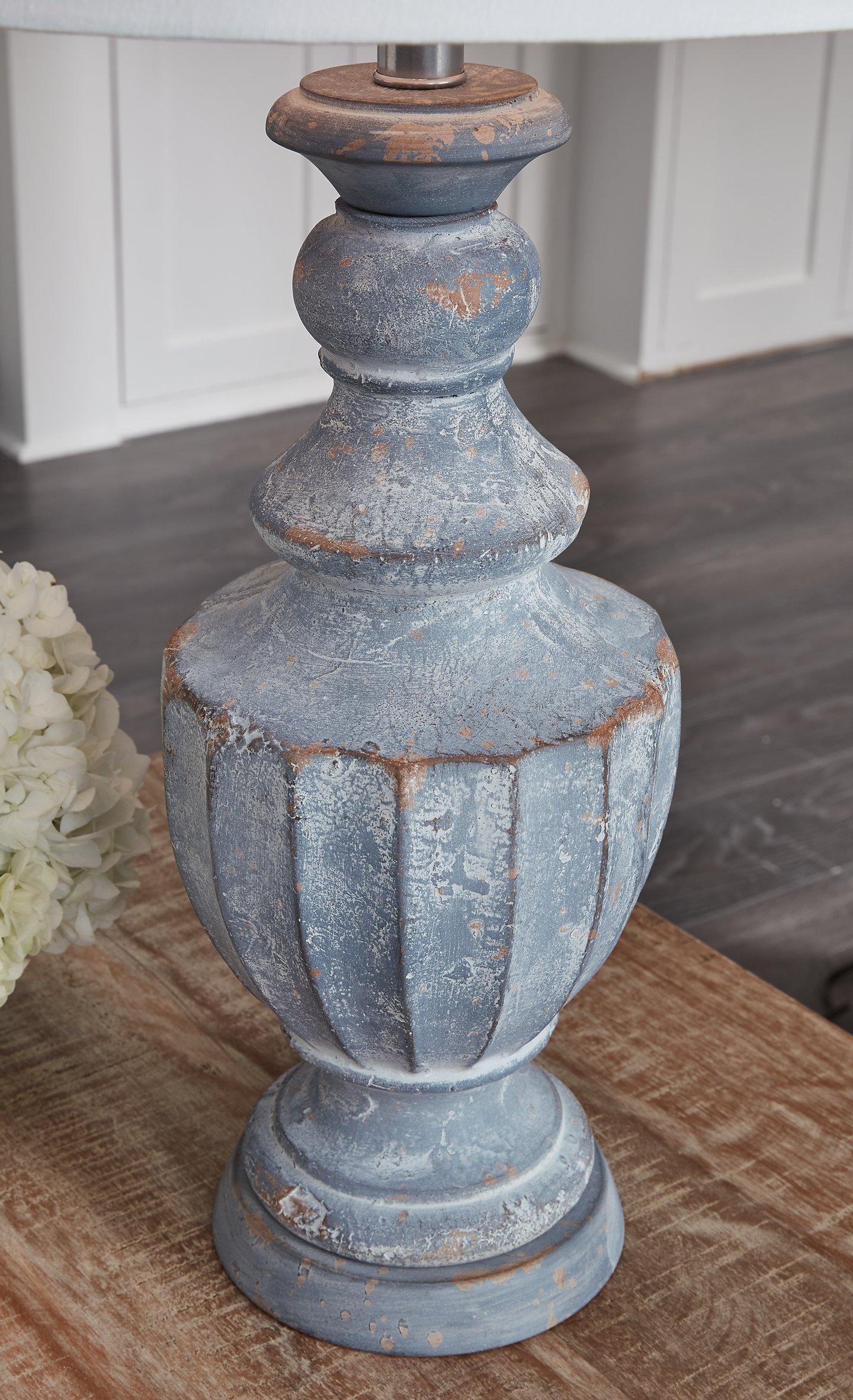 Cylerick Lamp Set - Image 5