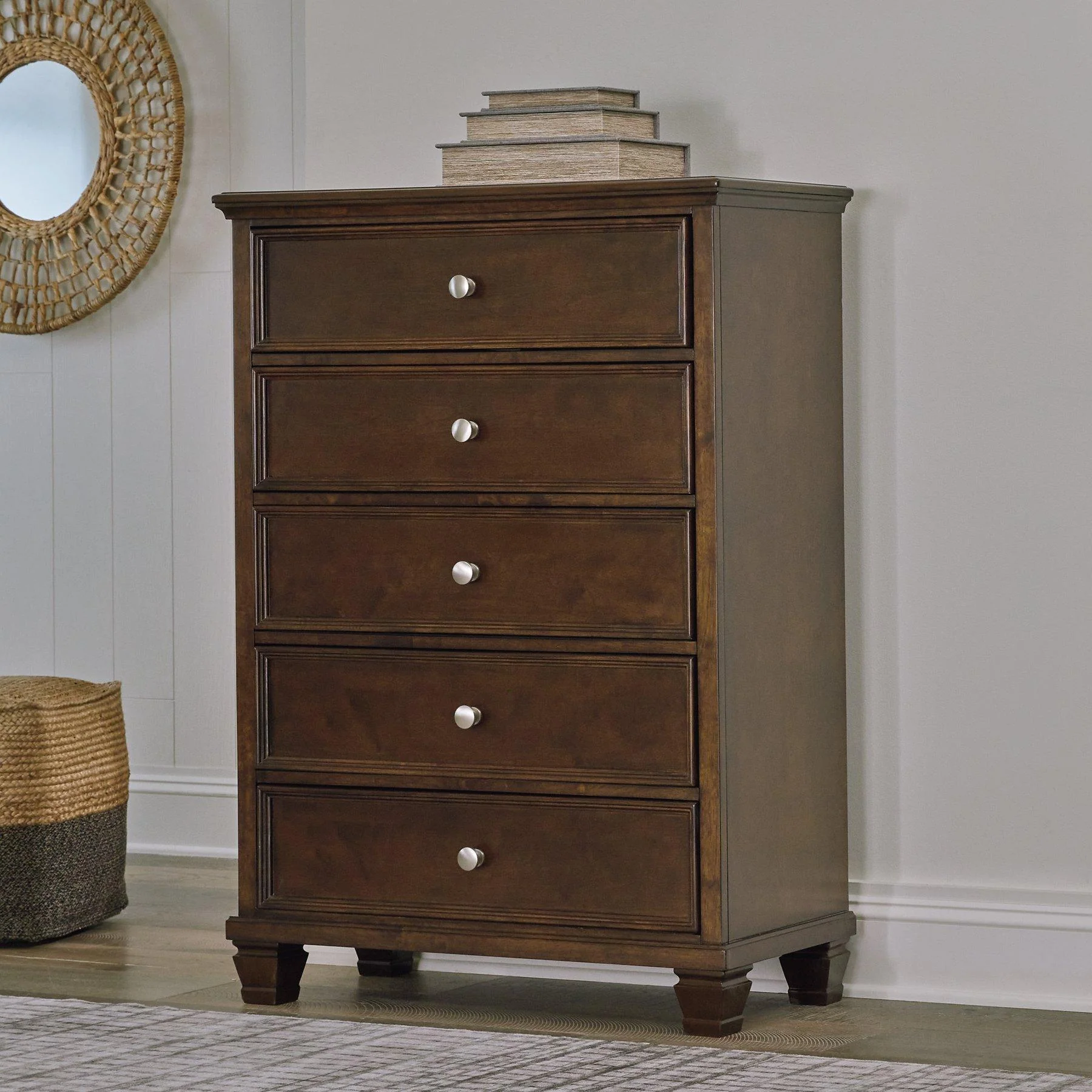 Danabrin Chest of Drawers - Image 2