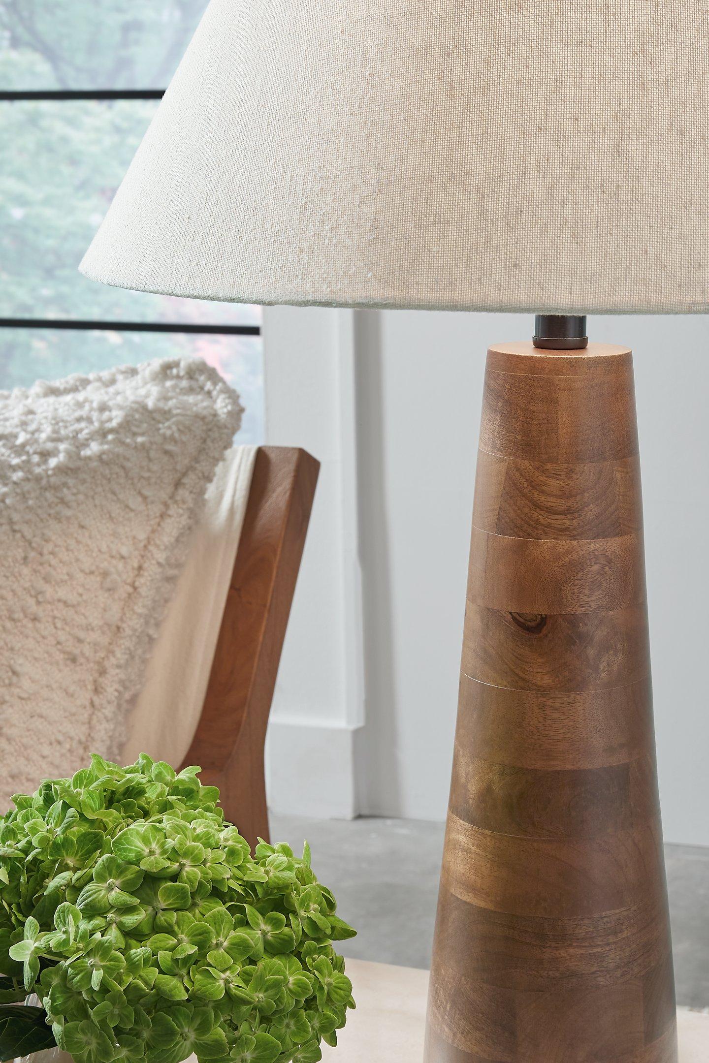 Danset Table Lamp - Image 4