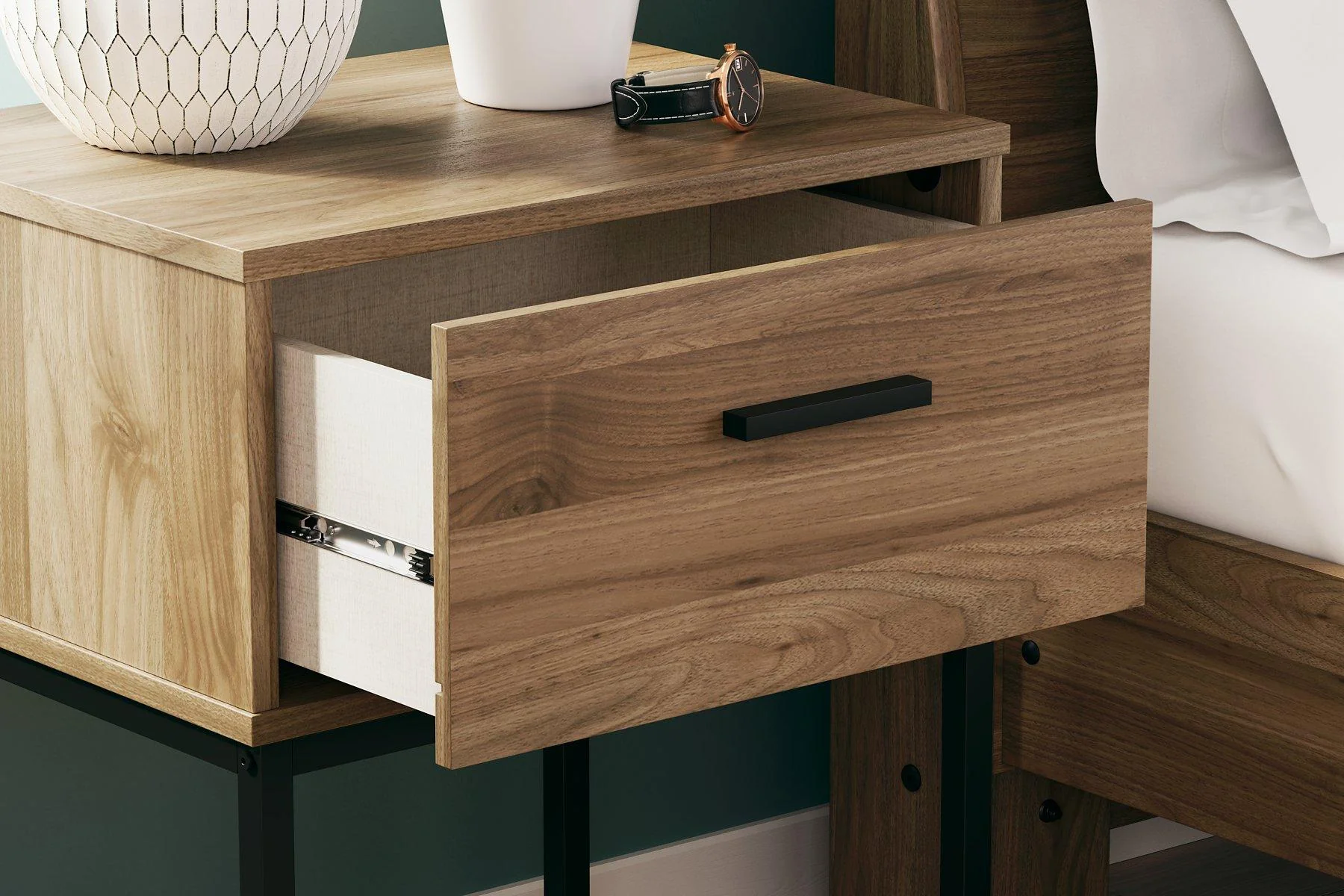 Deanlow Nightstand - Image 9