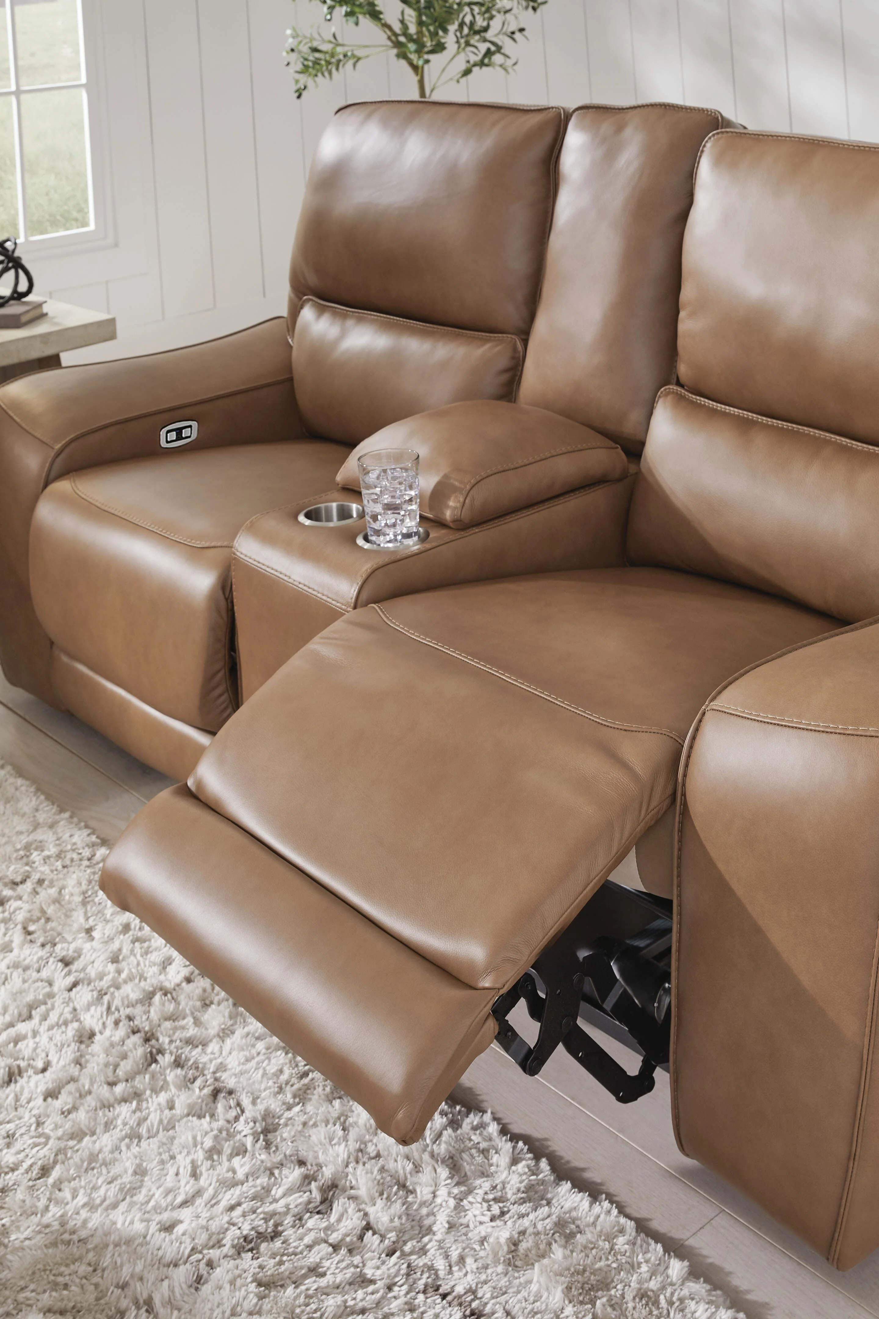 DeepWakes Power Reclining Loveseat with Console - Image 10