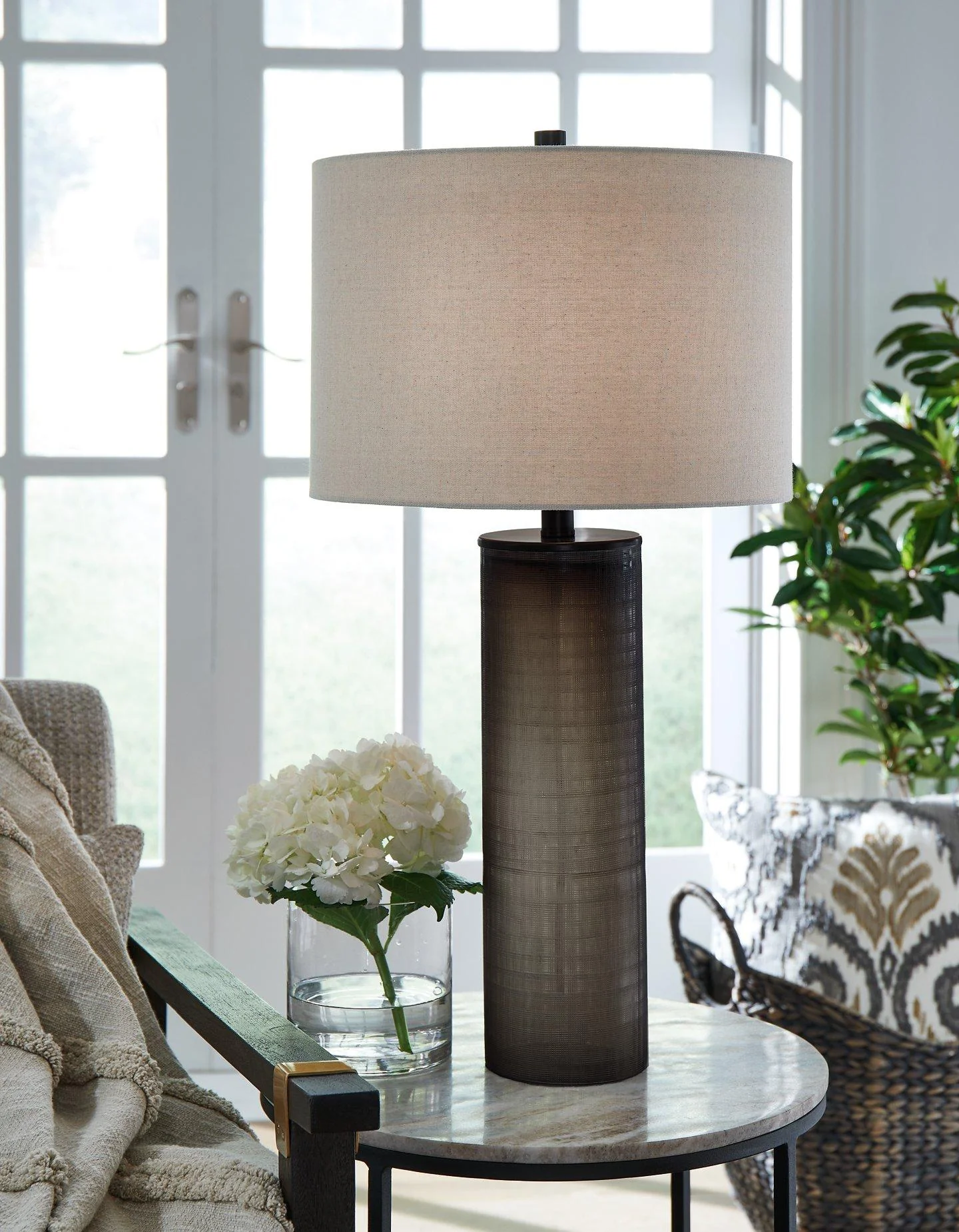 Dingerly Table Lamp - Image 2