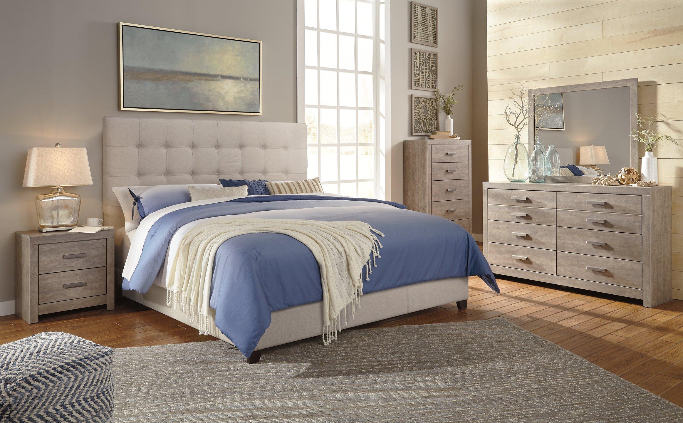 Dolante Upholstered Bed - Image 12
