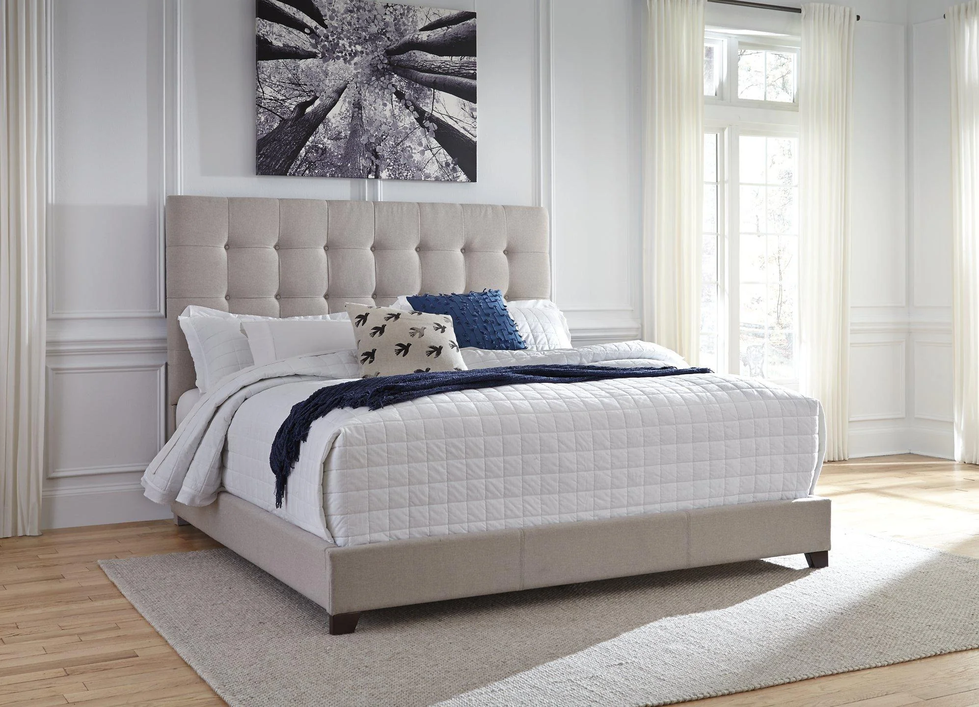 Dolante Upholstered Bed - Image 6