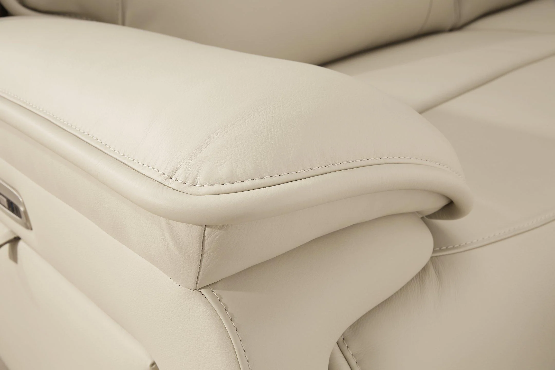 Double Deal Power Reclining Loveseat Sectional with Console - Image 23