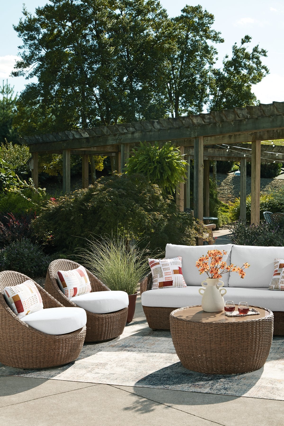 Double Point Outdoor Seating Set - Image 11