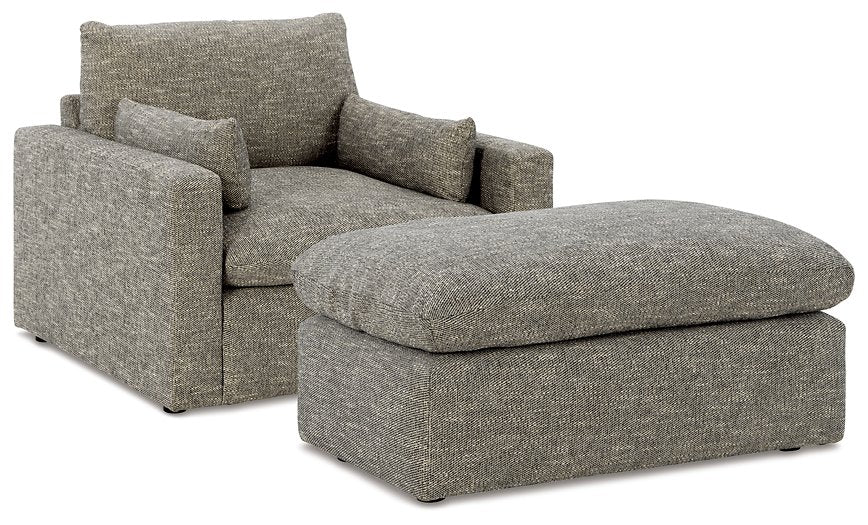 Dramatic Living Room Set - Image 10