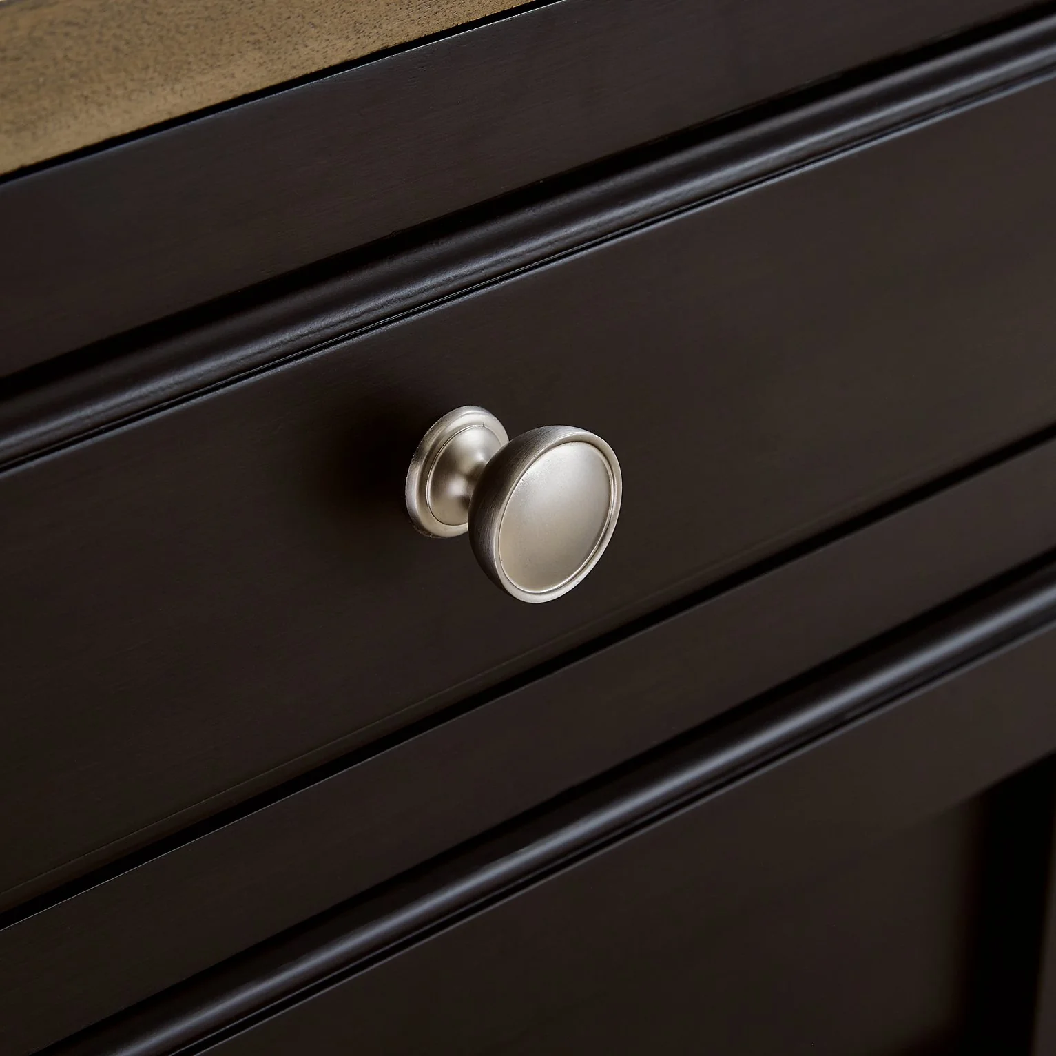 Drazmine End Table - Image 10